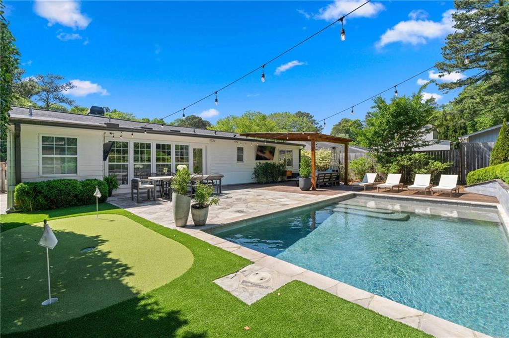 2659 S Bamby Lane NE