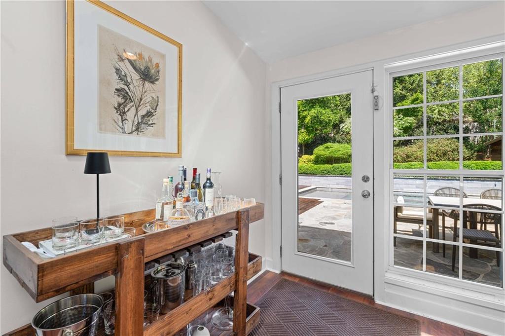 2659 S Bamby Lane NE