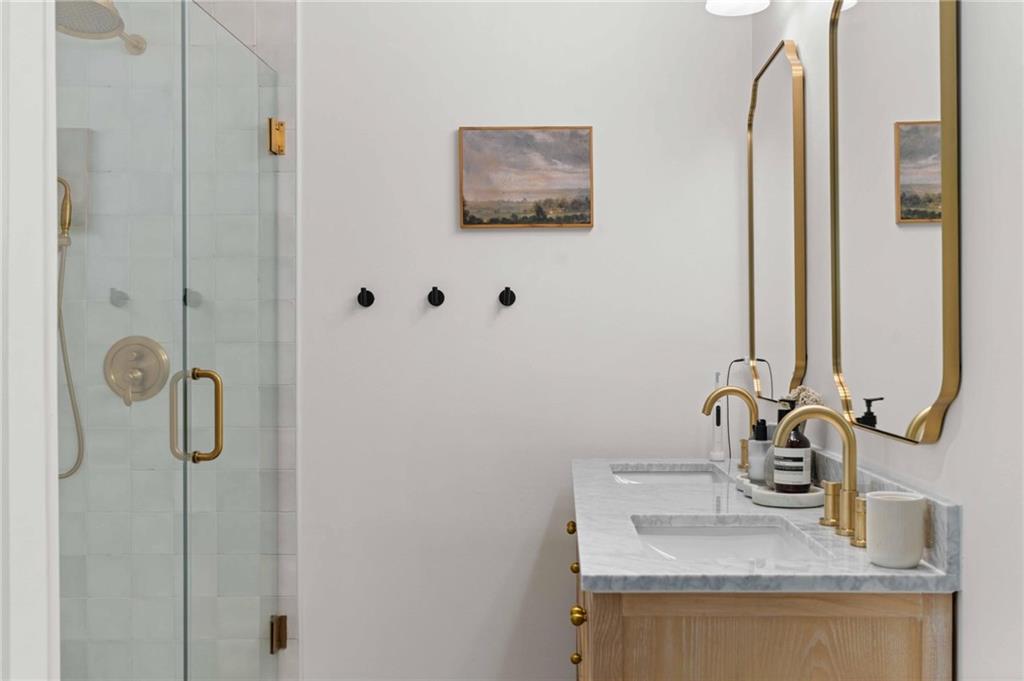 2659 S Bamby Lane NE