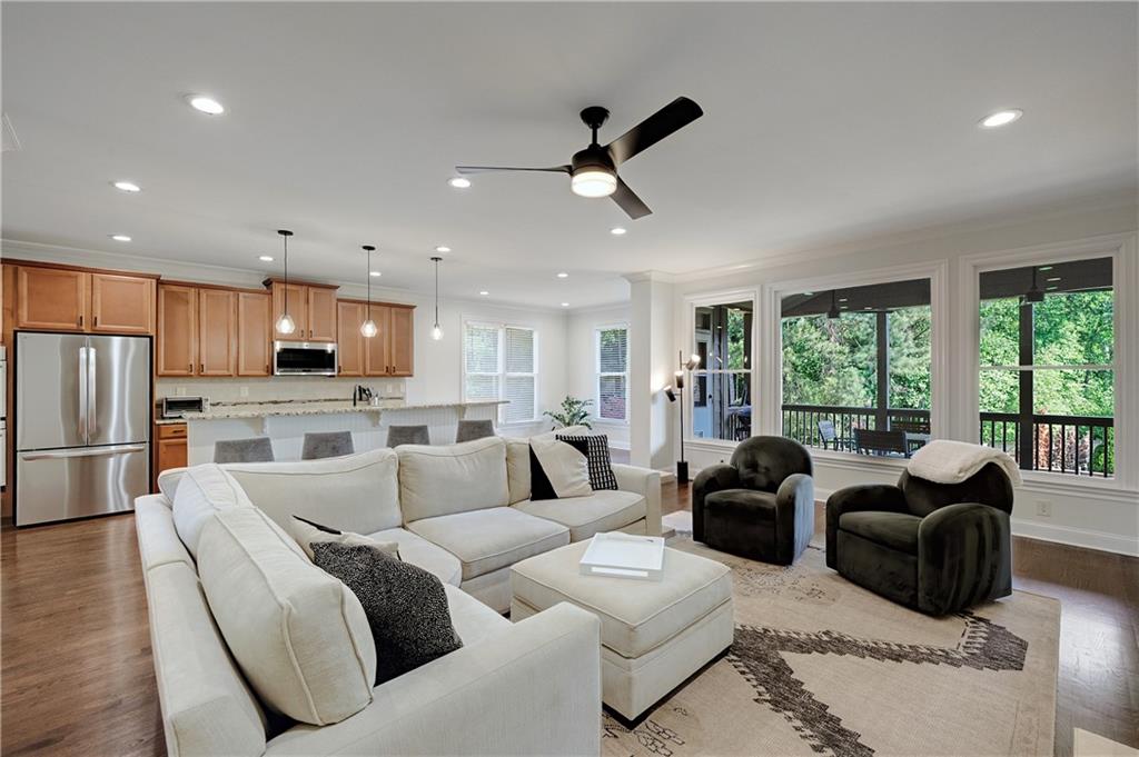 1832 Stone Bridge Way