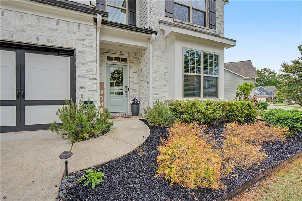 311 Edinburgh Lane