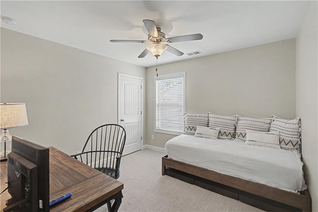 311 Edinburgh Lane