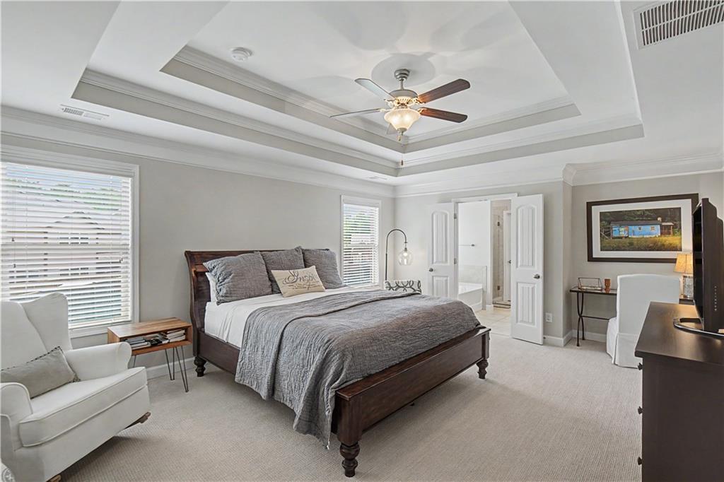 311 Edinburgh Lane