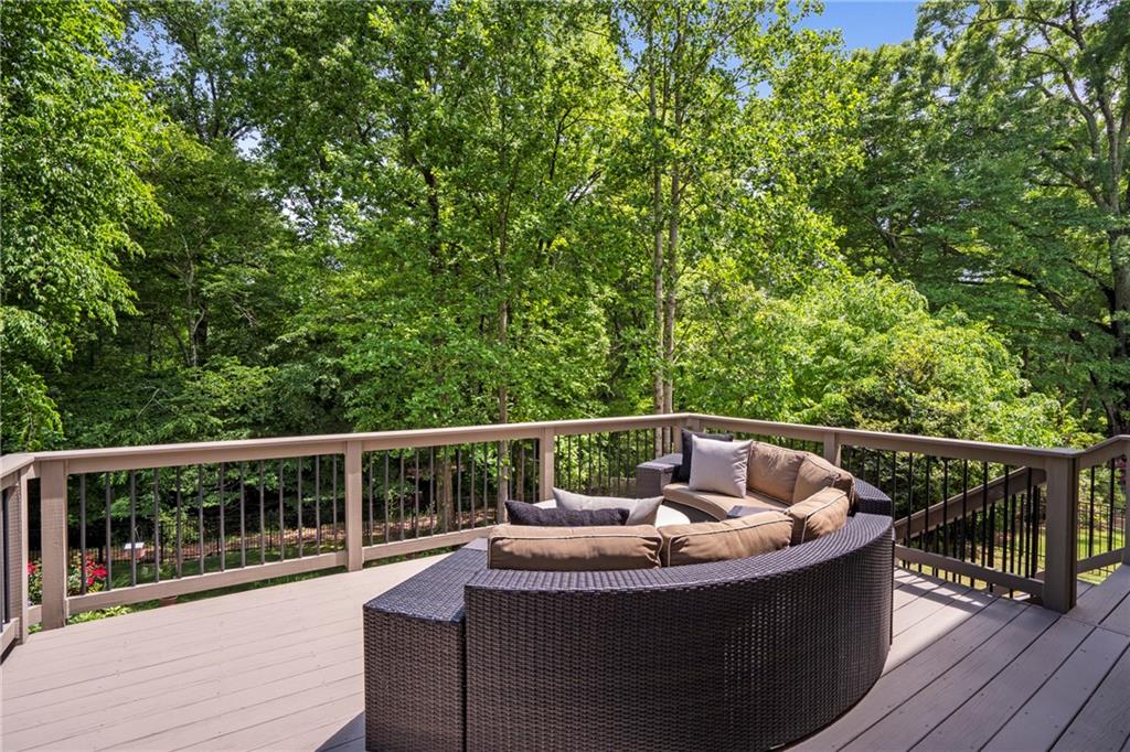 570 Fawn Run