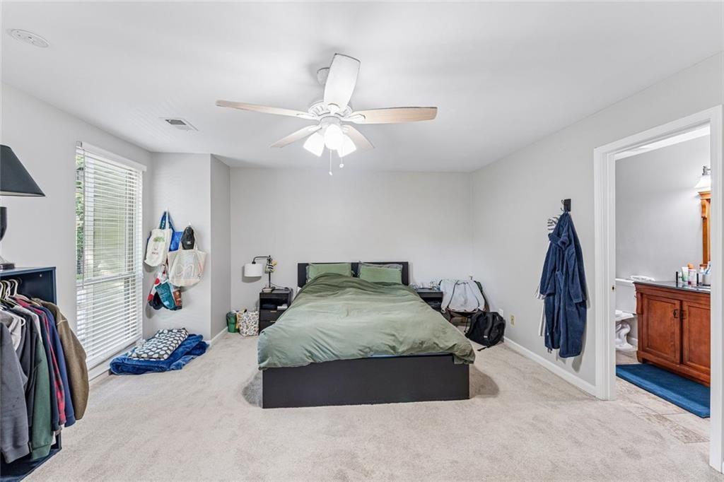 1119 Riverbend Club Drive SE