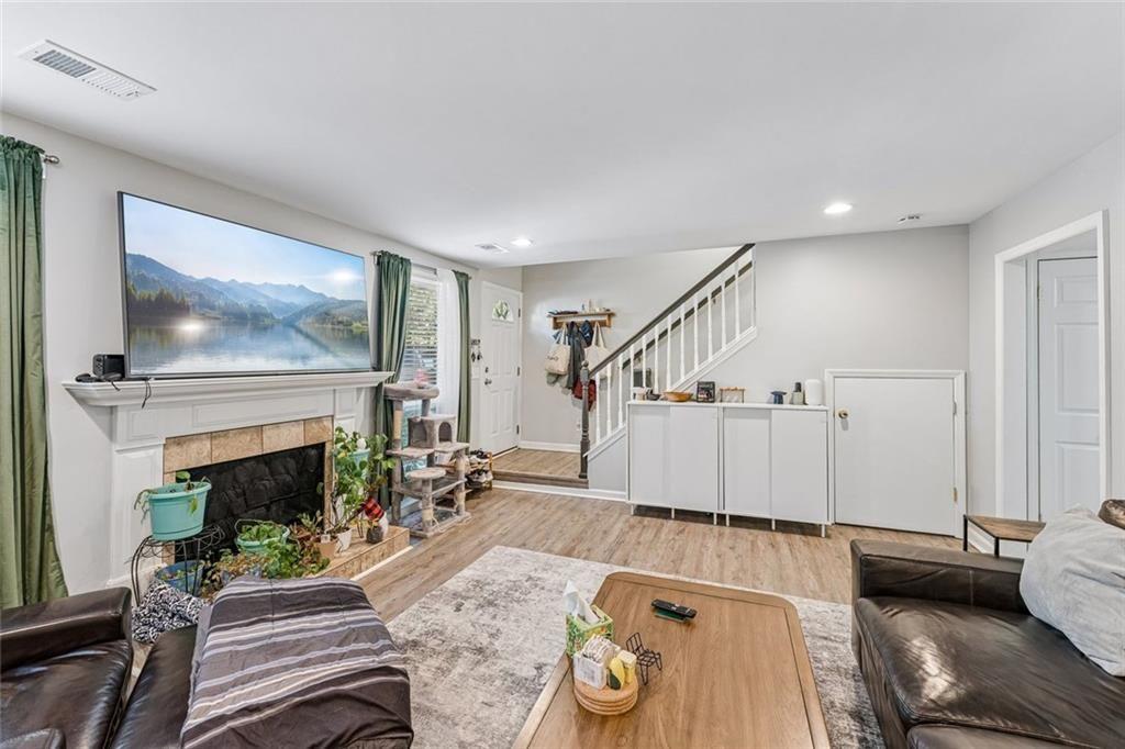 1119 Riverbend Club Drive SE