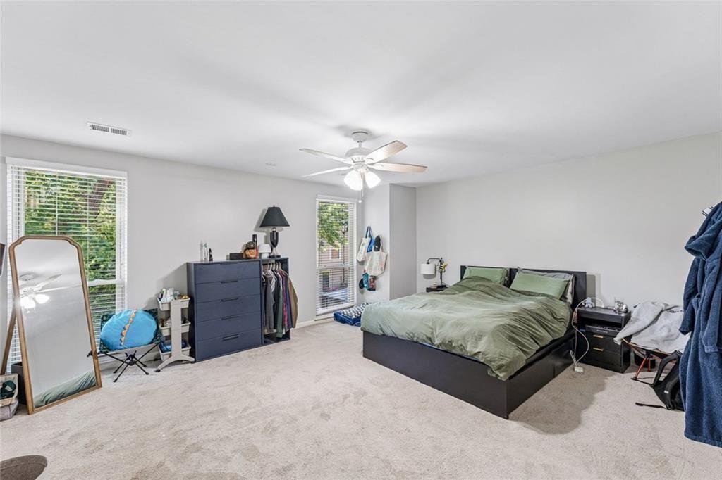 1119 Riverbend Club Drive SE