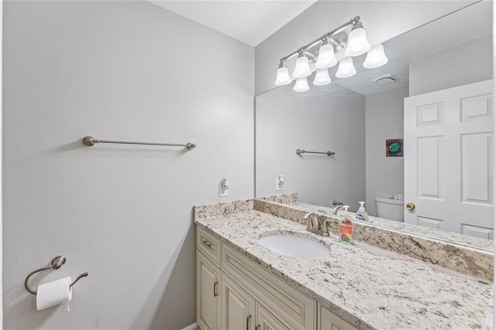1119 Riverbend Club Drive SE