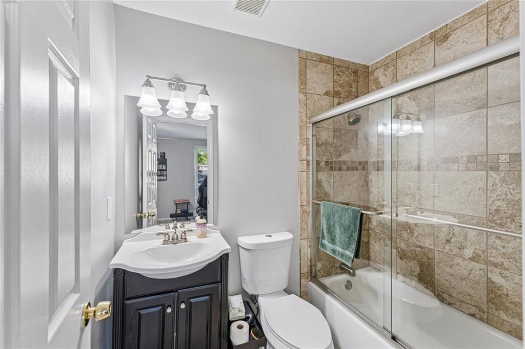 1119 Riverbend Club Drive SE