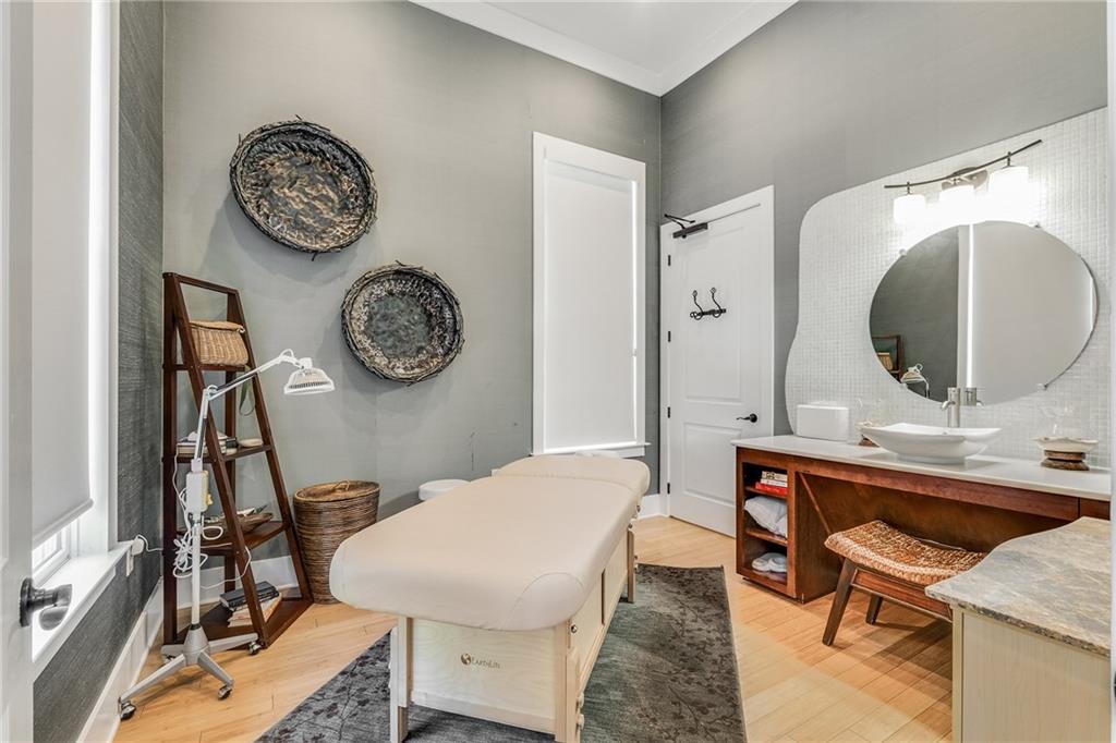 706 Creekgarden Court