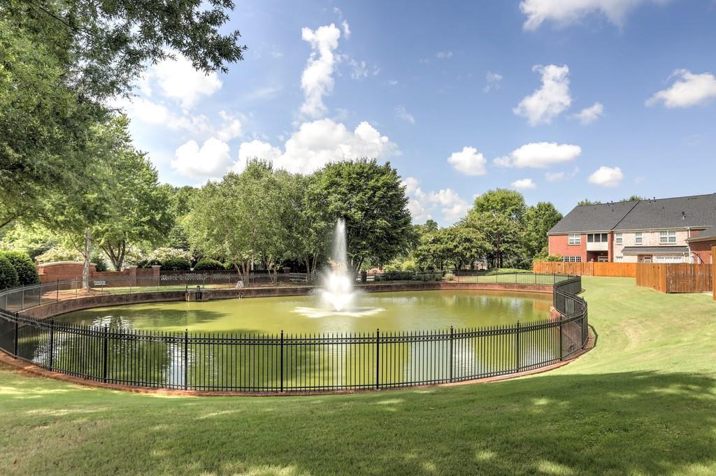 8000 Lexington Drive