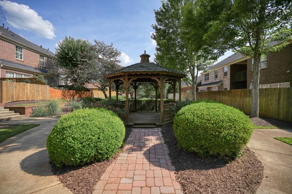 8000 Lexington Drive