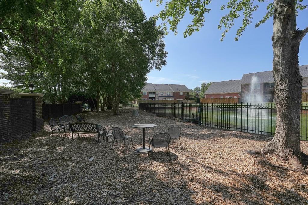 8000 Lexington Drive