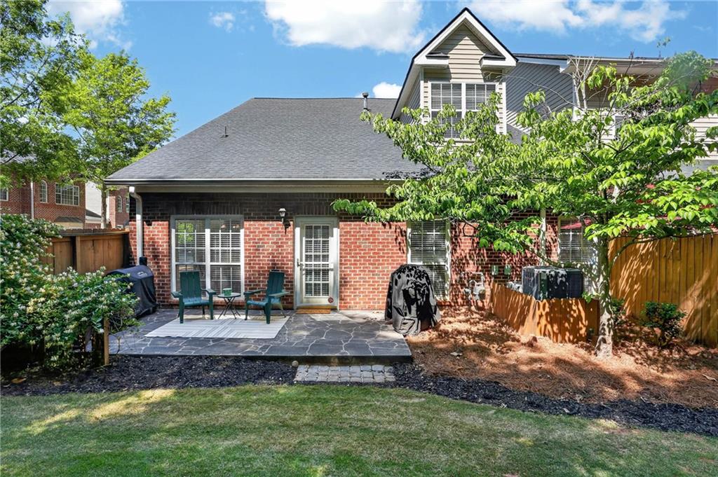 8000 Lexington Drive