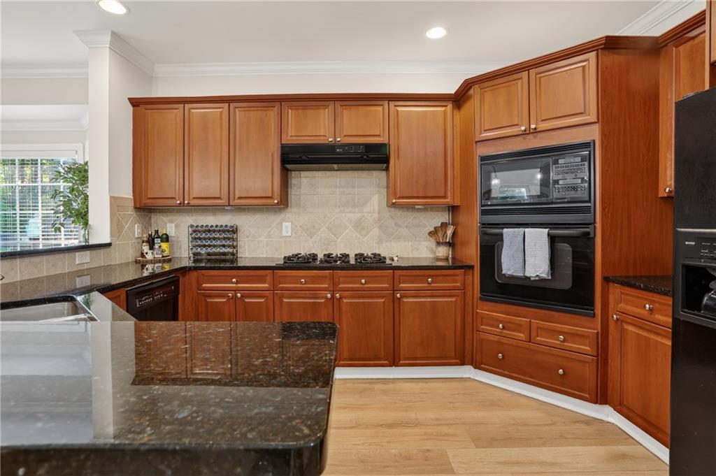 8000 Lexington Drive
