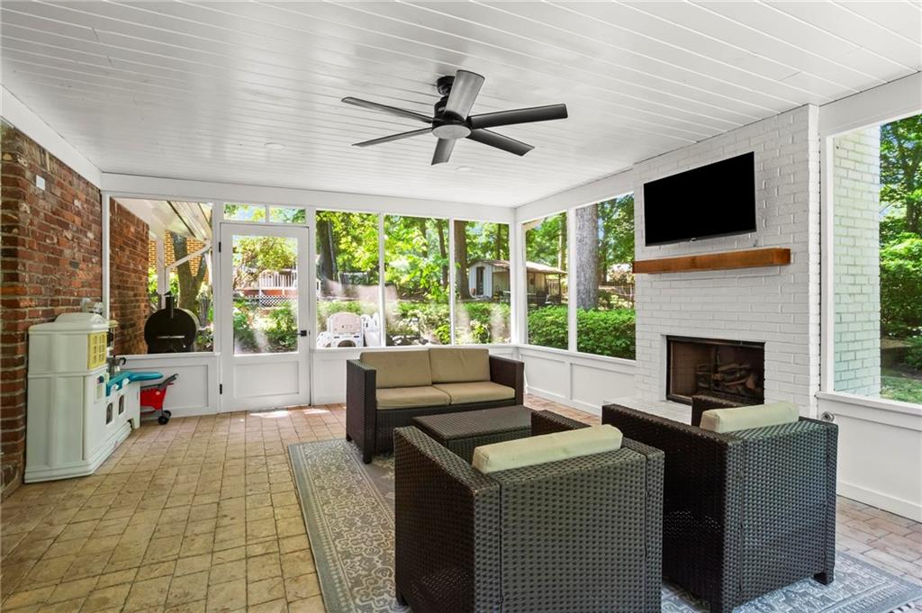 3932 Admiral Drive