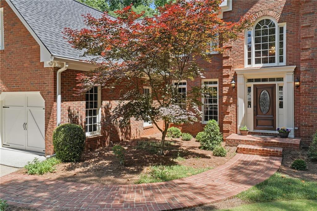 425 Tapestry Trail