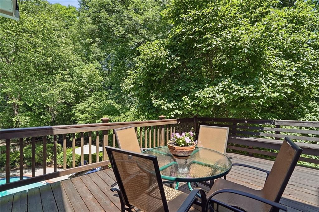 425 Tapestry Trail