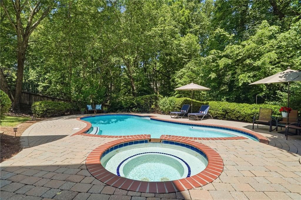 425 Tapestry Trail