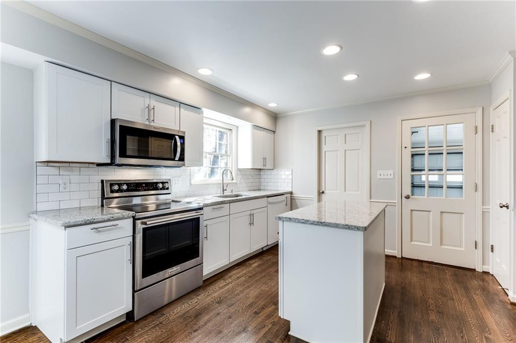 6395 Colewood Court