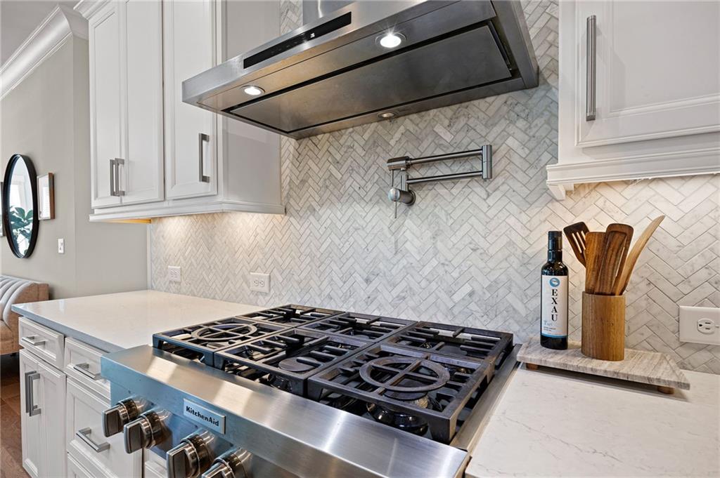 106 Summit View Court