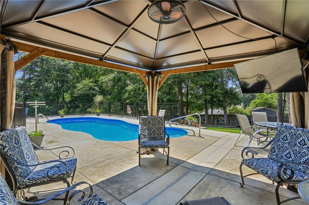 2740 Frontier Trail