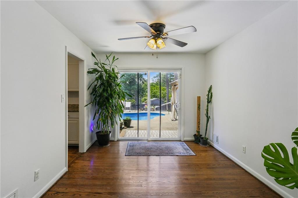 2740 Frontier Trail