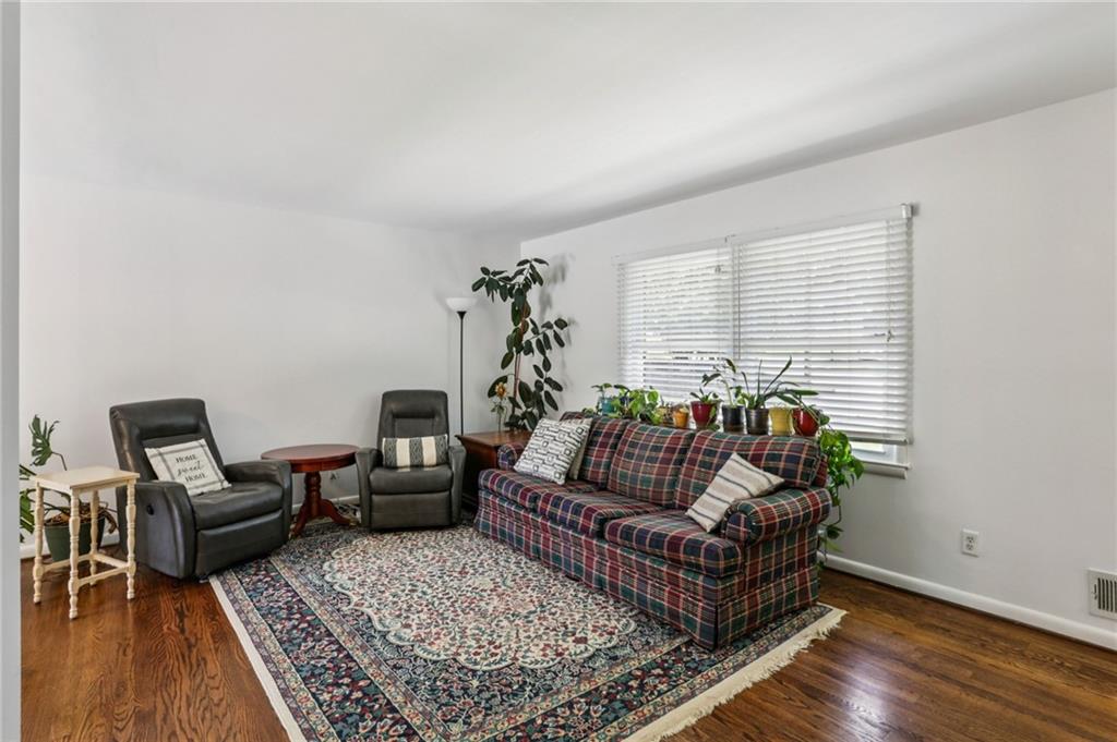 2740 Frontier Trail