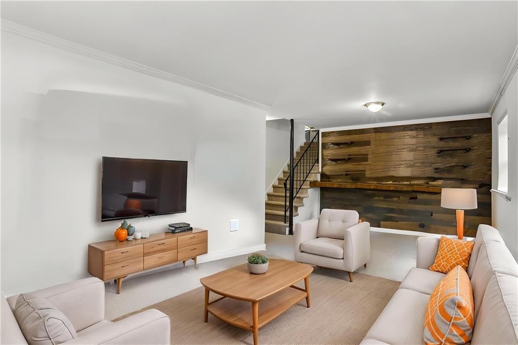 2740 Frontier Trail
