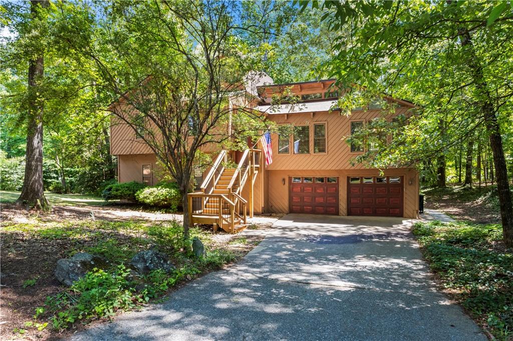 2104 Mitchell Court