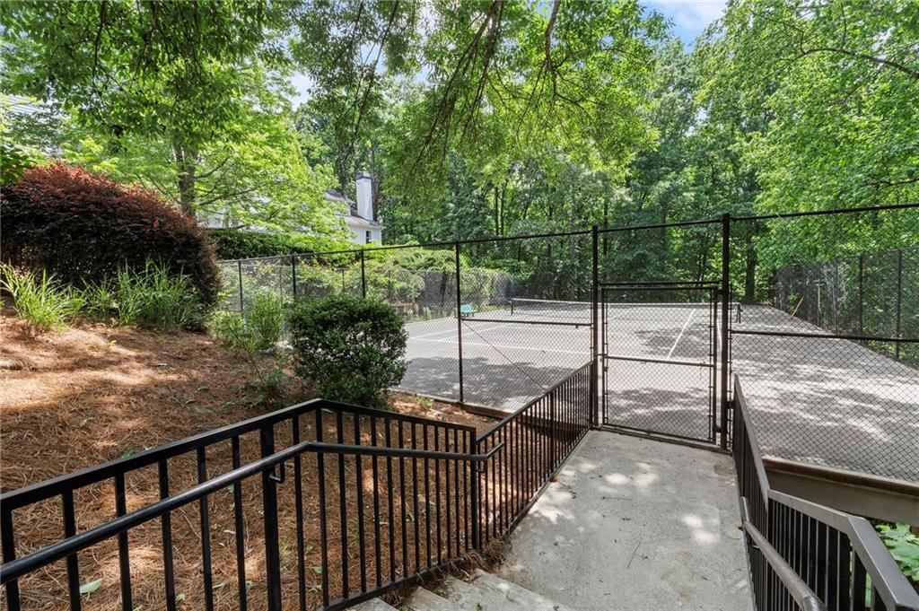 5644 River Oaks Place Unit 7B