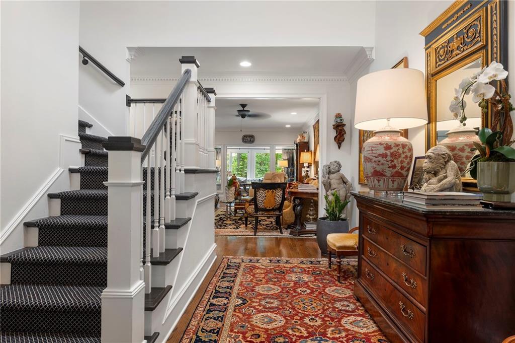5644 River Oaks Place Unit 7B