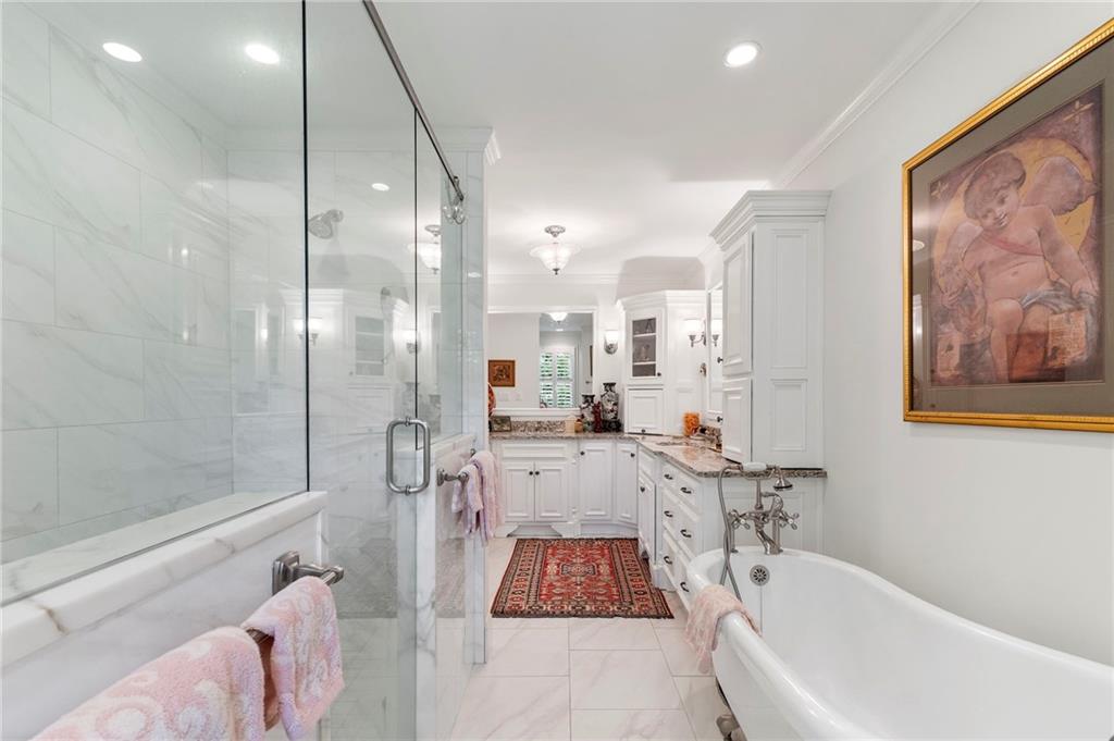 5644 River Oaks Place Unit 7B