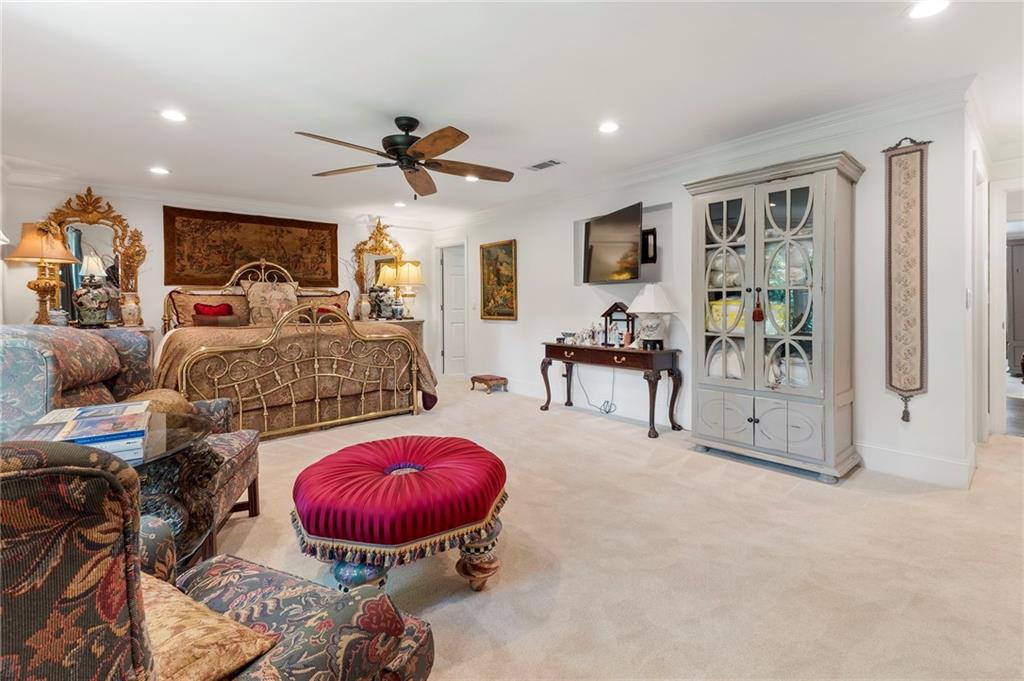 5644 River Oaks Place Unit 7B