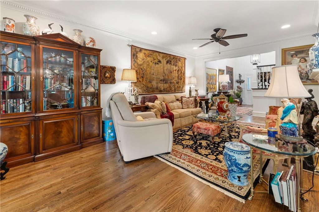5644 River Oaks Place Unit 7B