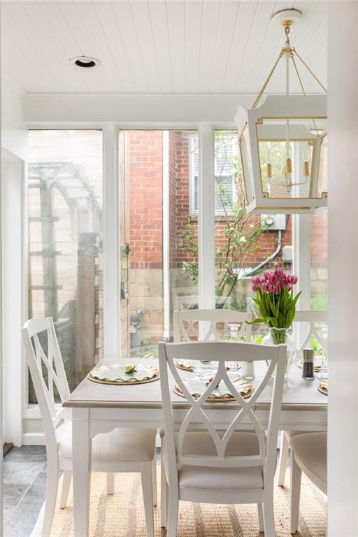 374 Lofton Road NW