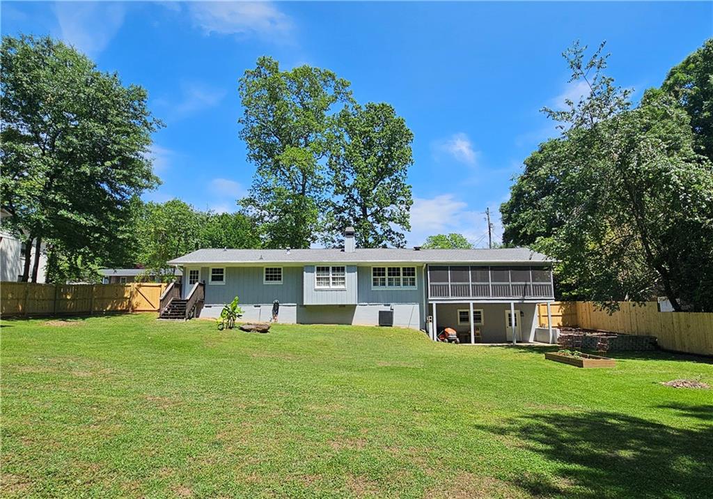 260 E Valley Drive