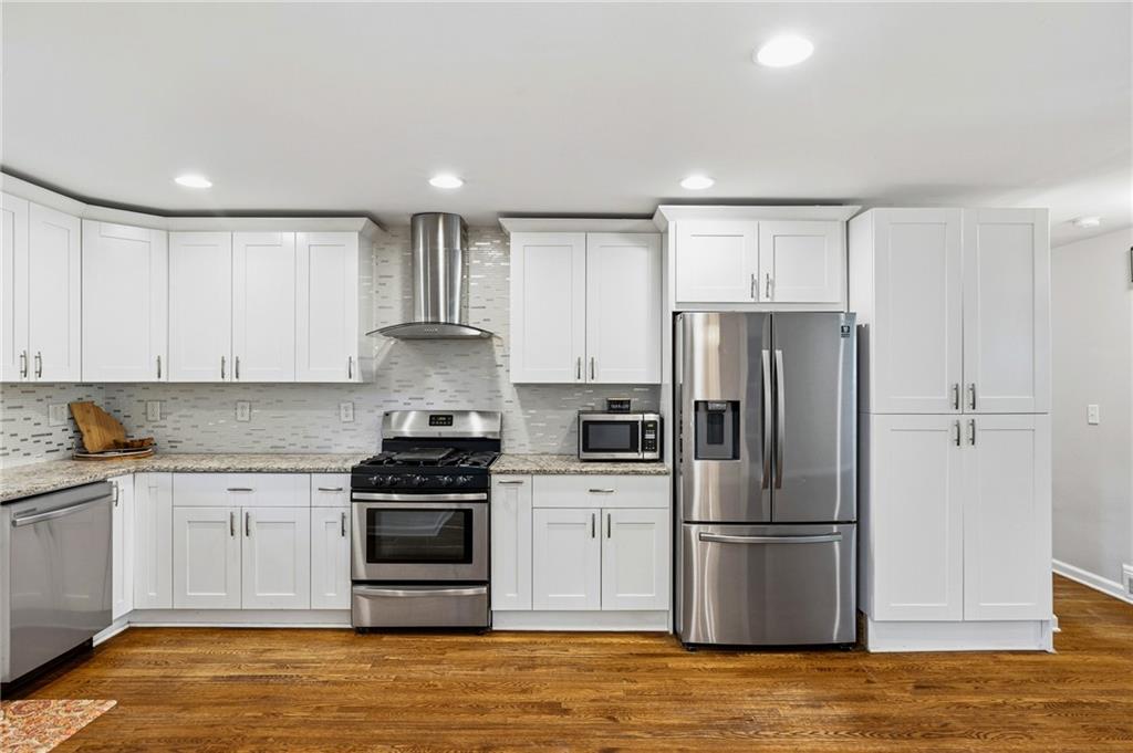 2670 Woodridge Drive