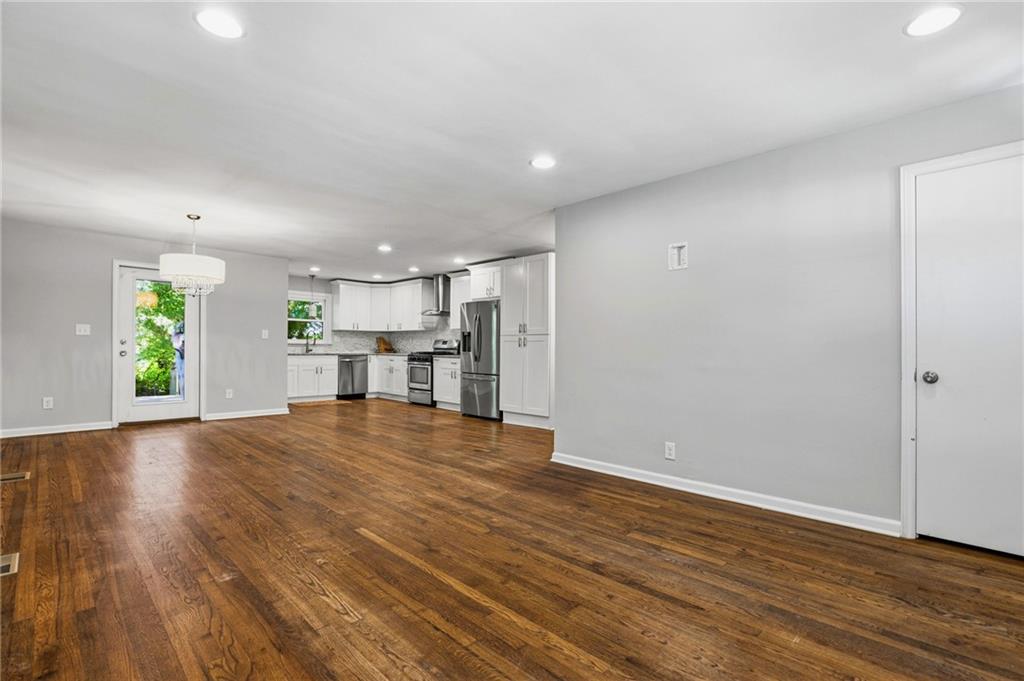 2670 Woodridge Drive