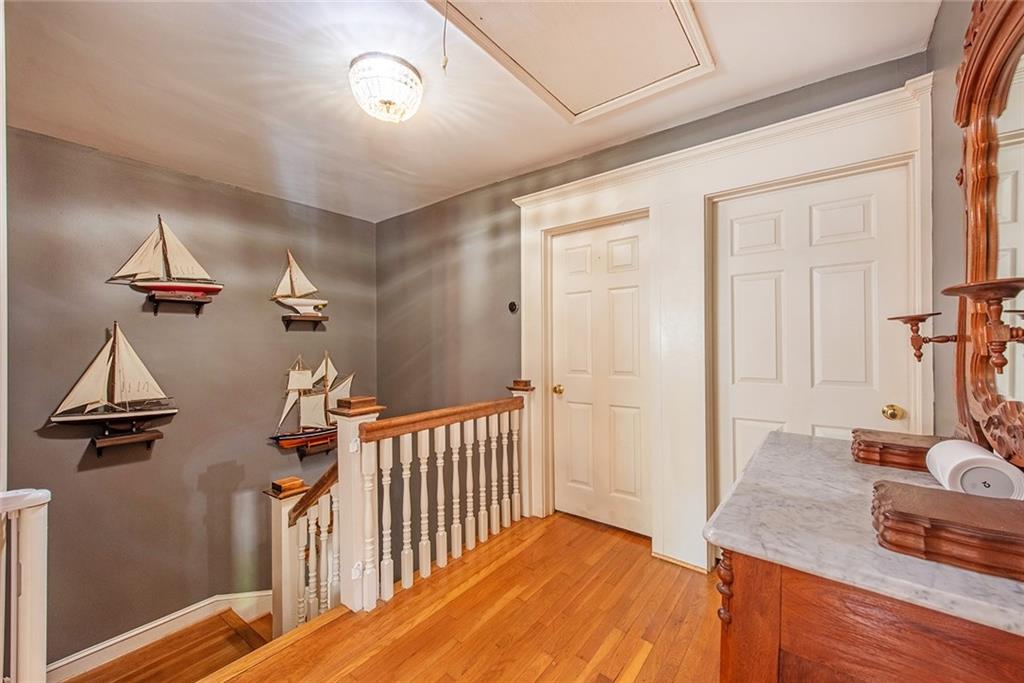 573 Collier Road NW