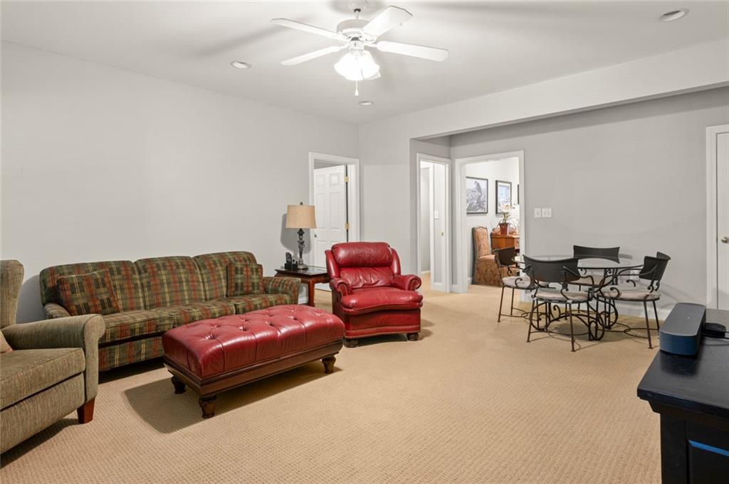 1354 Baileys Corner