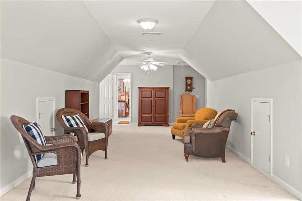 1354 Baileys Corner