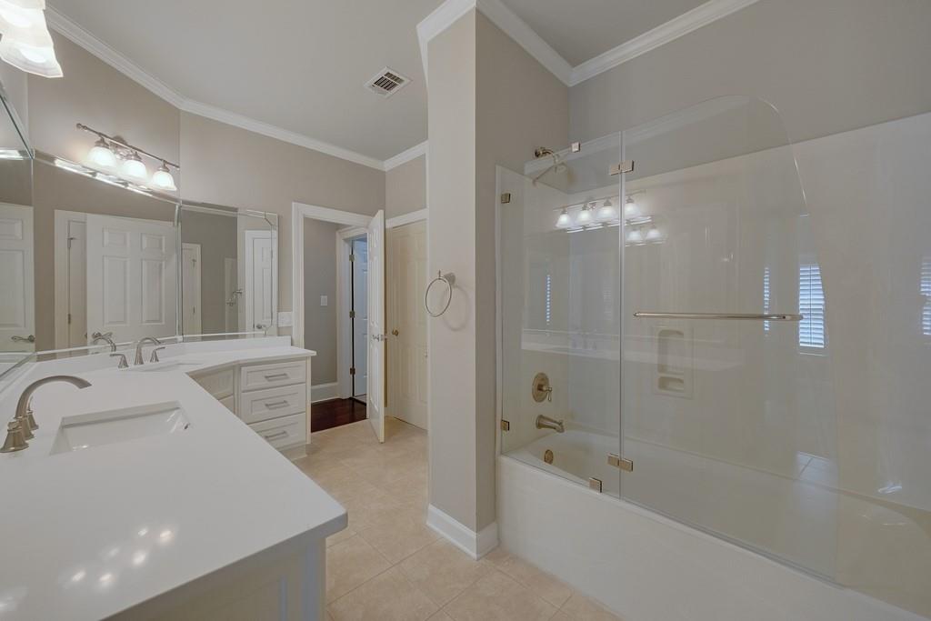 110 Windsor Cove
