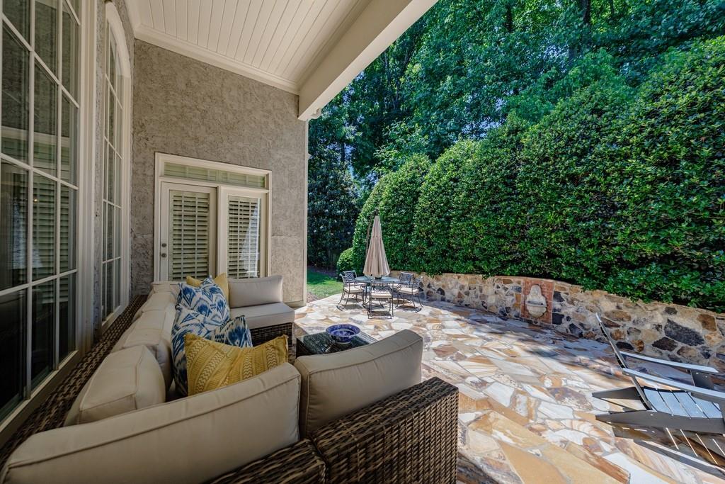 110 Windsor Cove