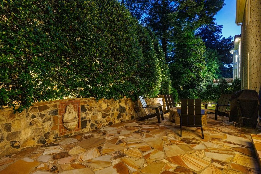 110 Windsor Cove