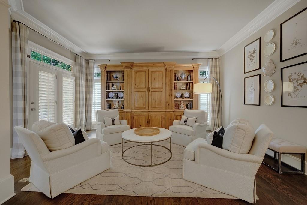 110 Windsor Cove