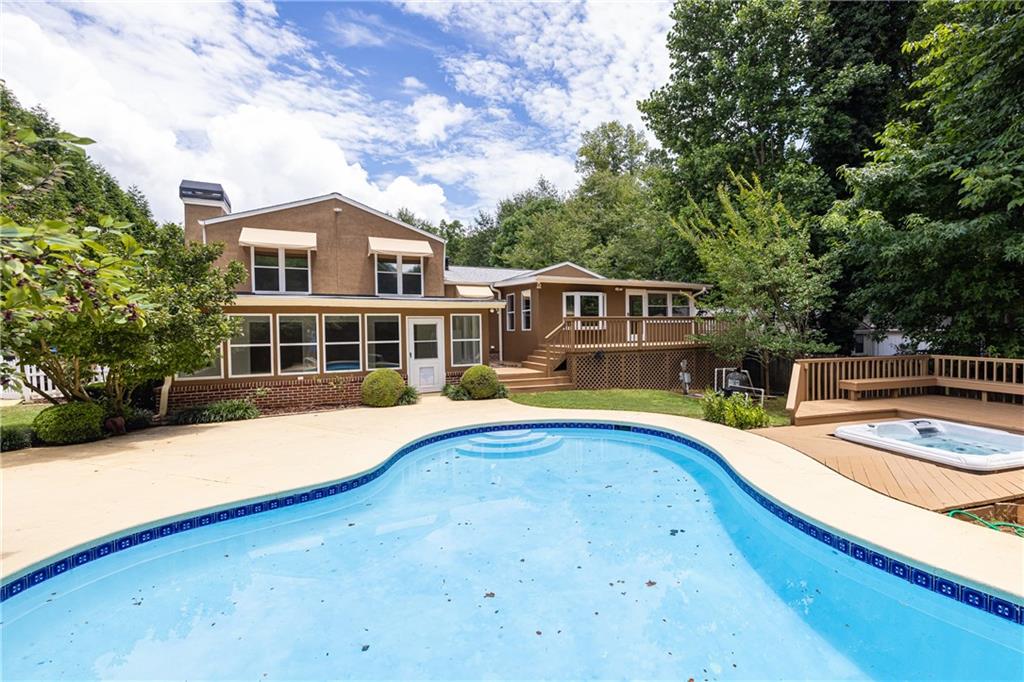 1373 Colony Drive