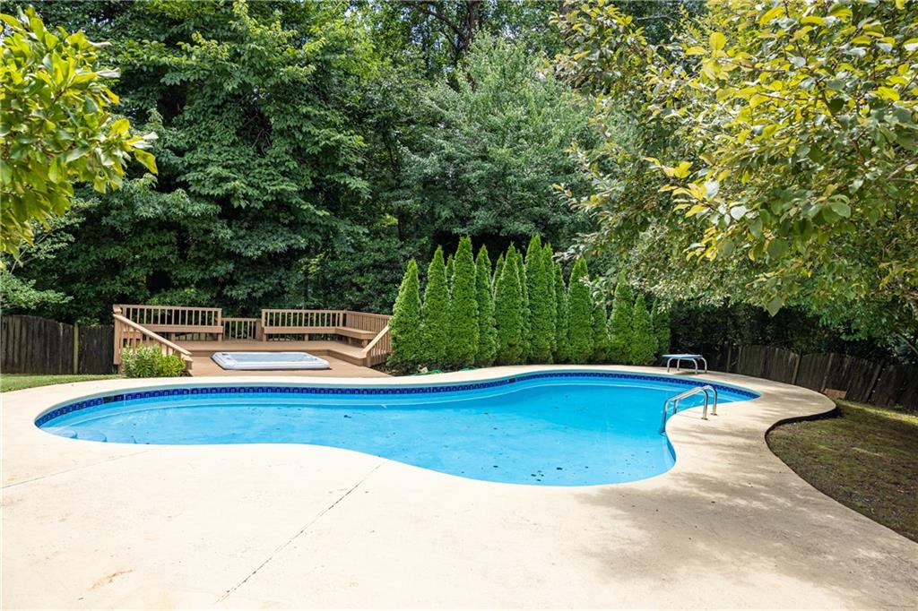 1373 Colony Drive