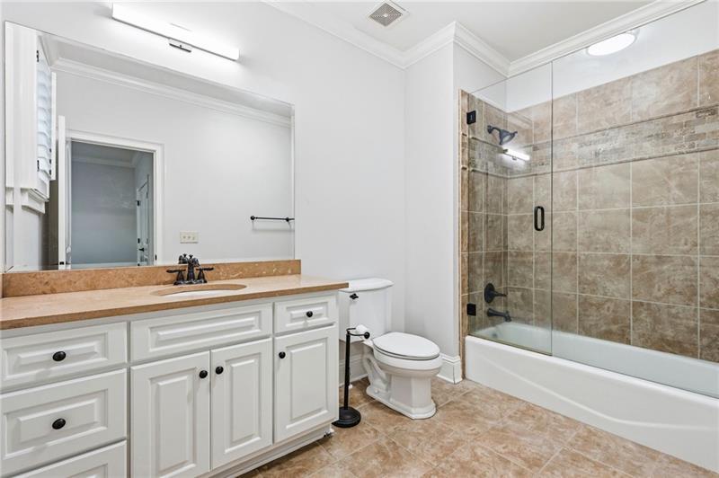 2720 Orchard Knob SE