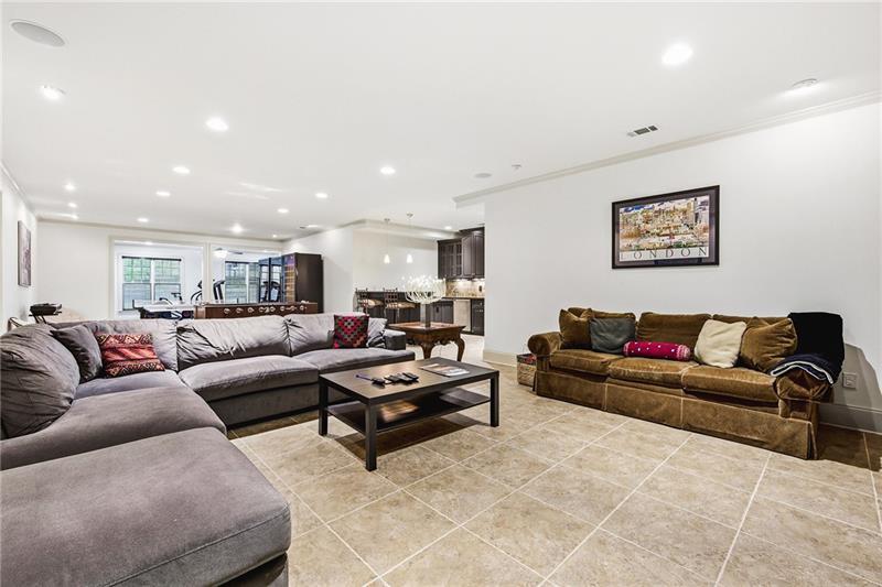 2720 Orchard Knob SE